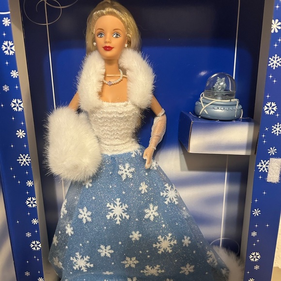 1999 Mattel Special Edition Snow Sensation Barbie Doll - Picture 2 of 5